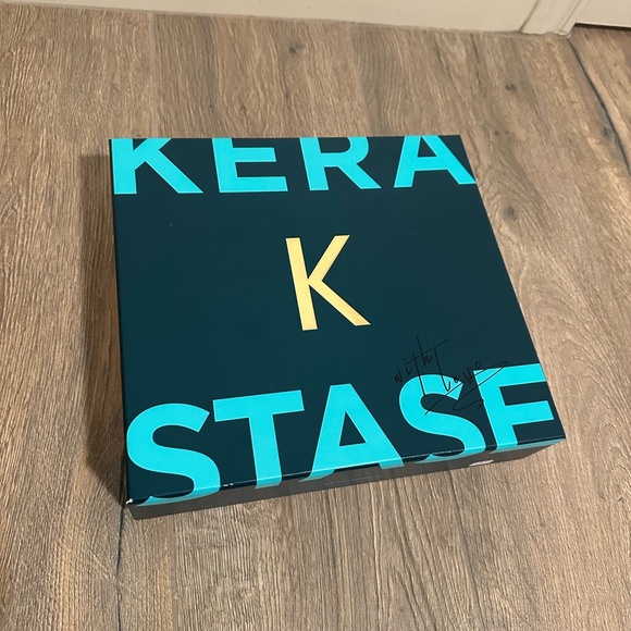 Blue Kerastase Box - Picture 1 of 3